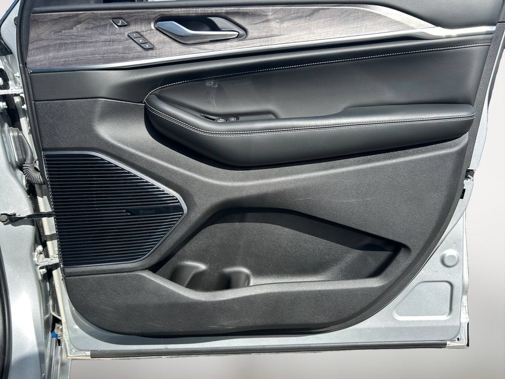 2023 Jeep Grand Cherokee 4xe Overland