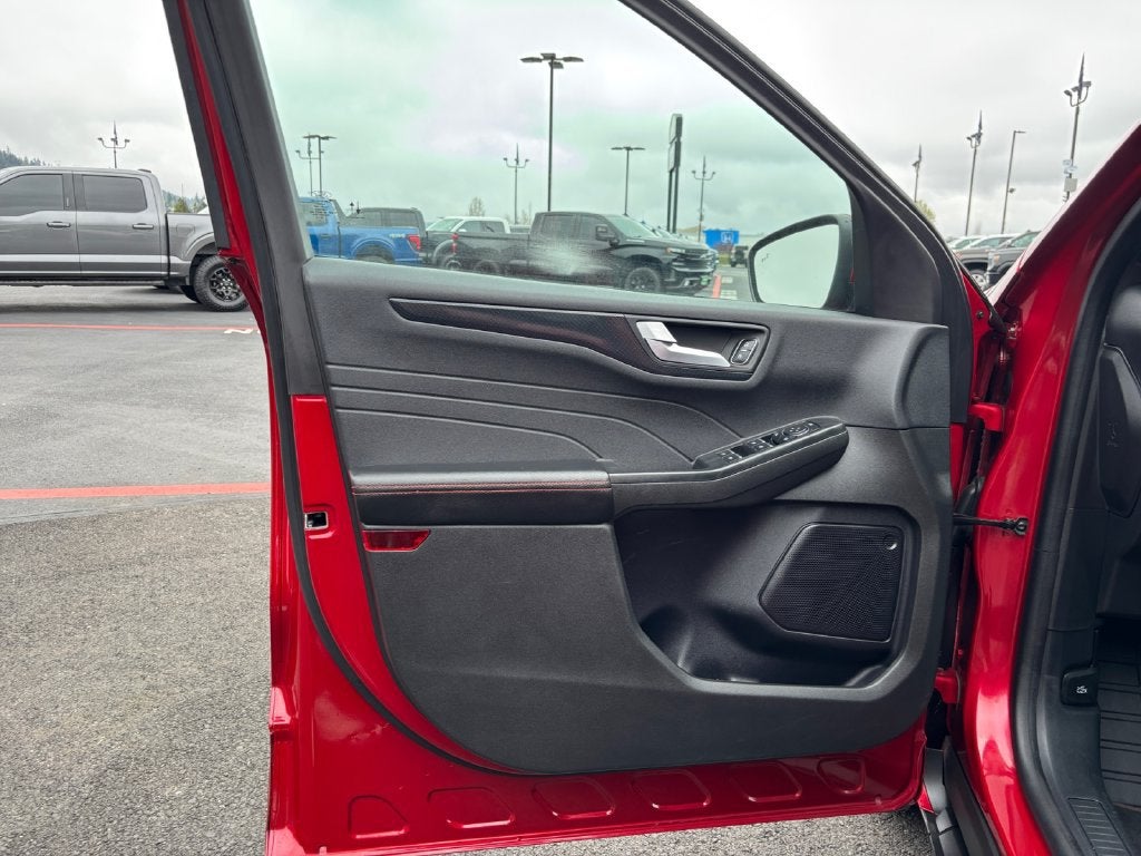 2023 Ford Escape ST-Line Select