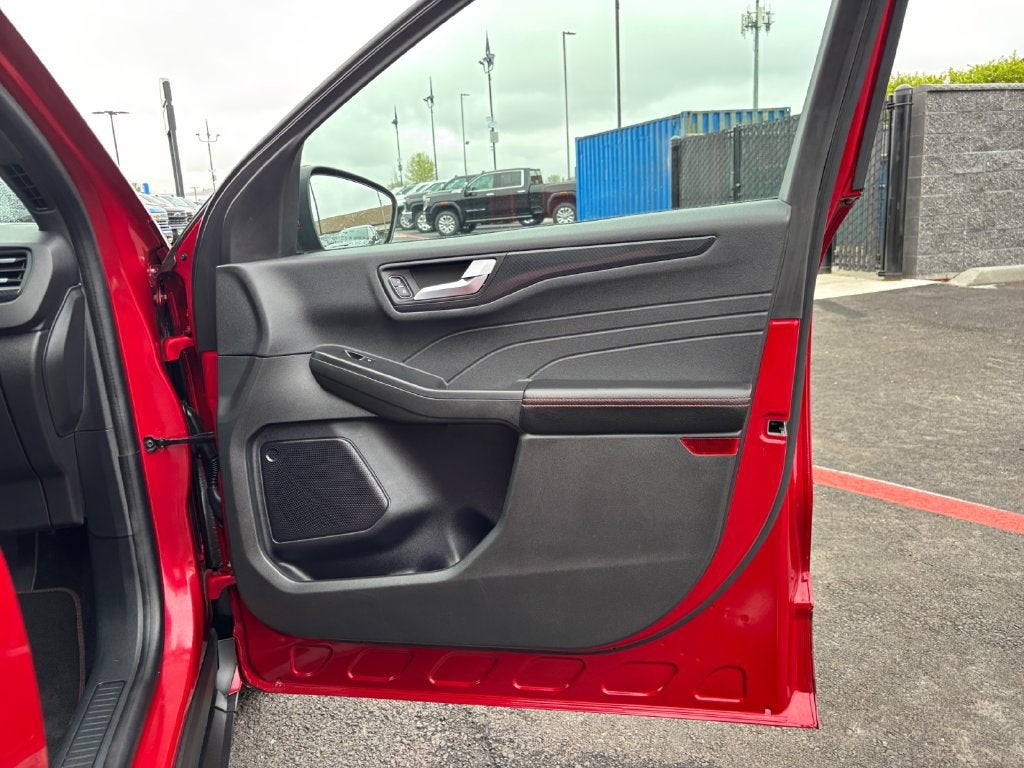 2023 Ford Escape ST-Line Select