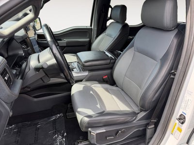 2023 Ford F-150 Lightning LARIAT