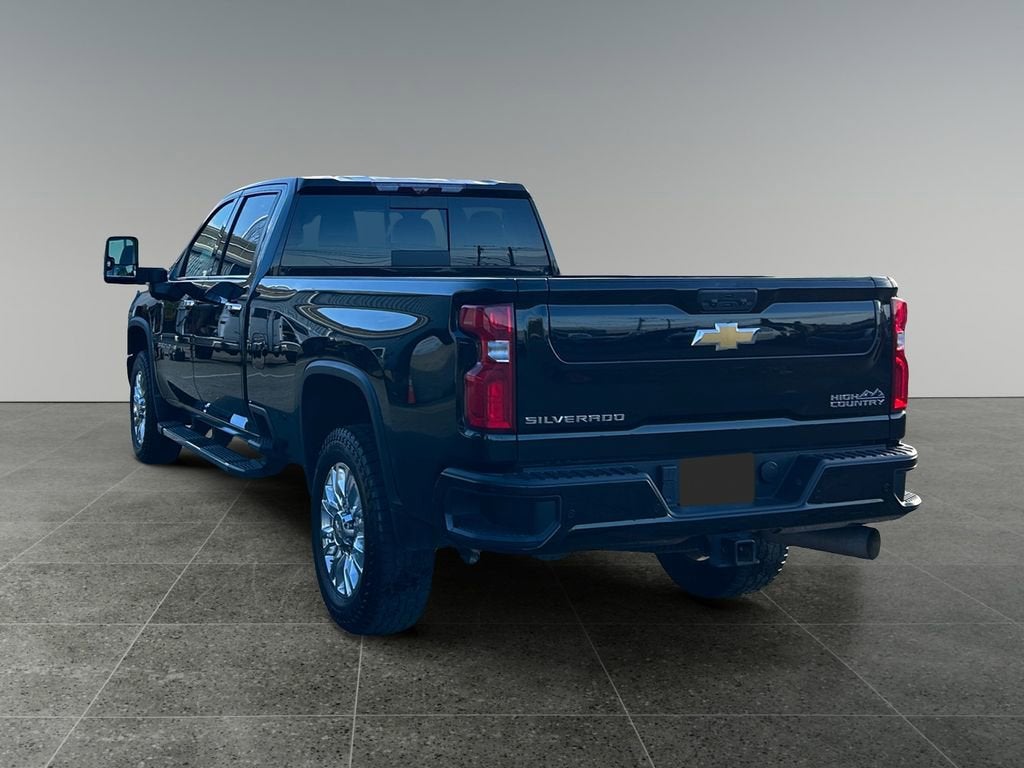 2022 Chevrolet Silverado 3500 HD High Country
