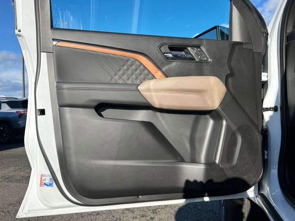 2025 GMC Canyon Denali