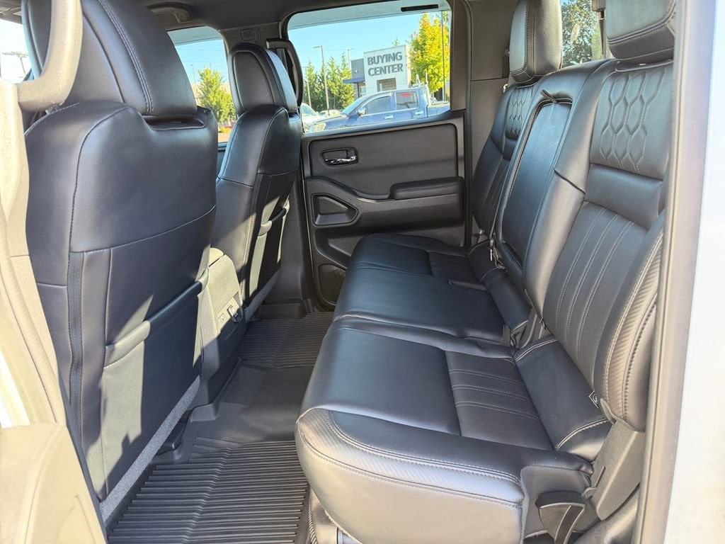 2022 Nissan Frontier Crew Cab PRO-4X 4x4