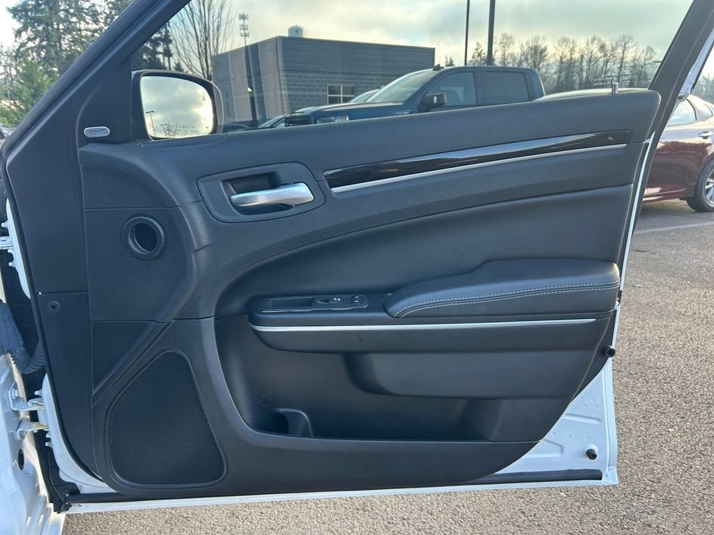 2022 Chrysler 300 300S