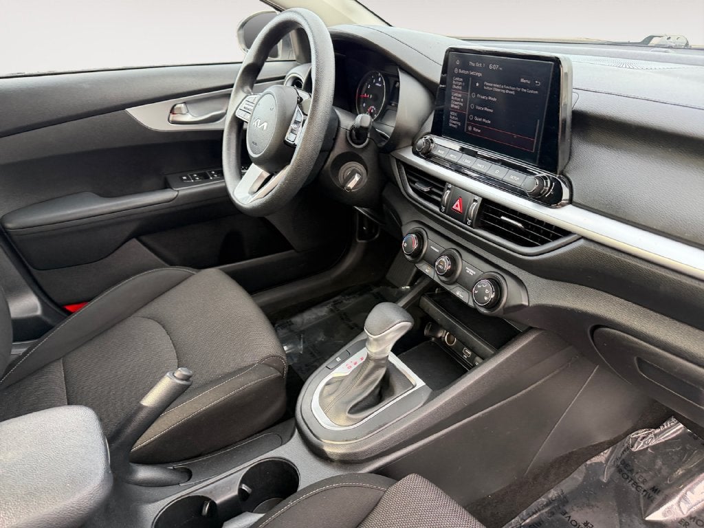 2023 Kia Forte LXS