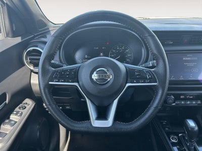 2021 Nissan Kicks SR