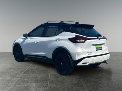 2021 Nissan Kicks SR