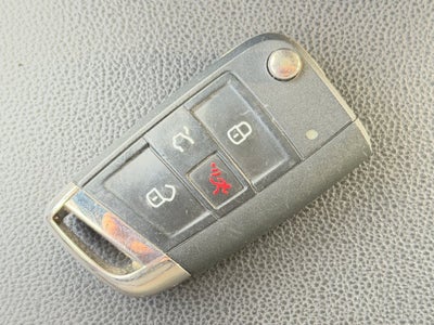 2015 Volkswagen Golf GTI 2.0T SE 4-Door
