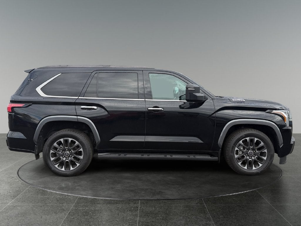 2023 Toyota Sequoia SR5