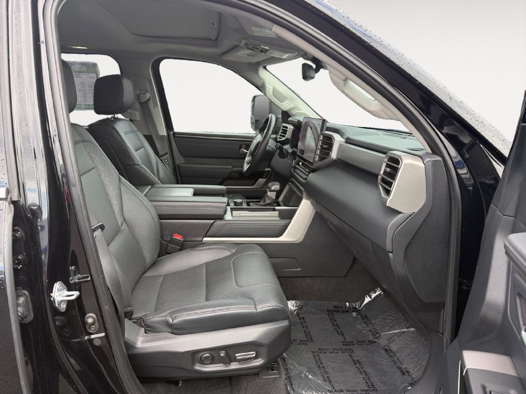 2023 Toyota Sequoia SR5