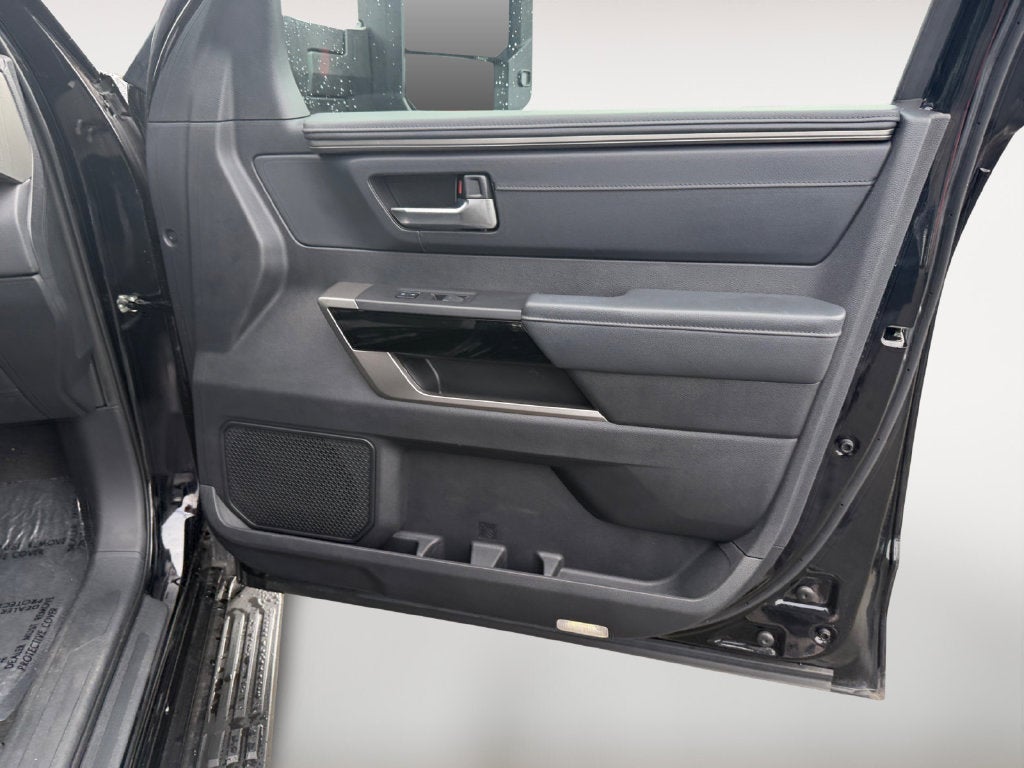 2023 Toyota Sequoia SR5
