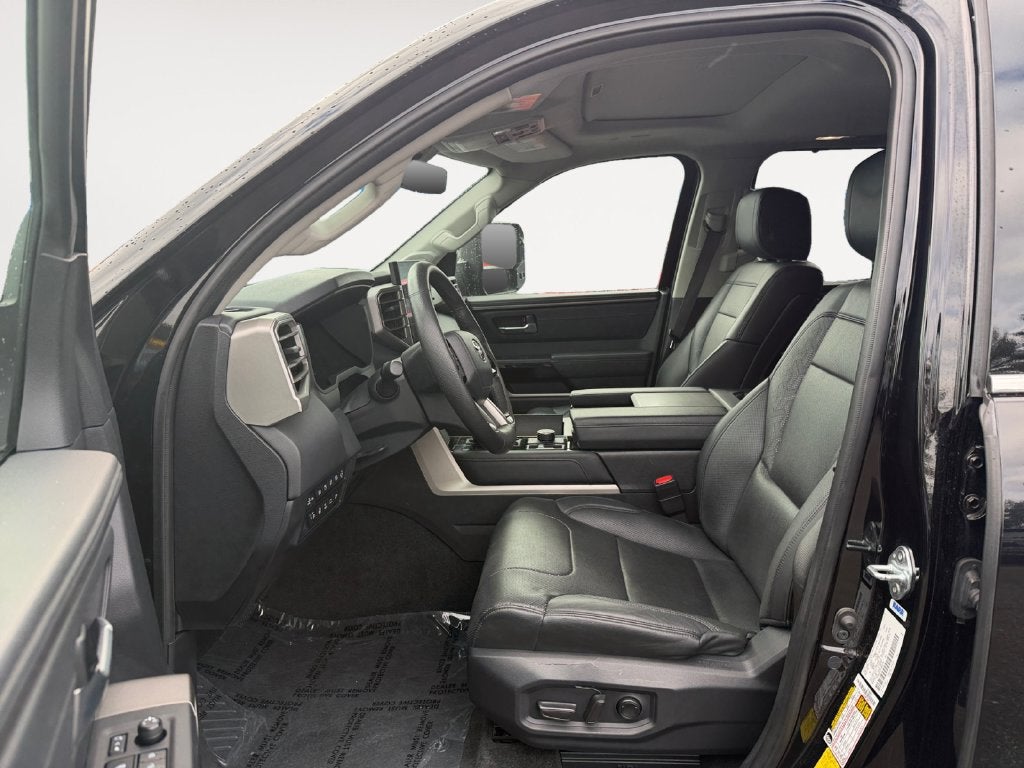 2023 Toyota Sequoia SR5