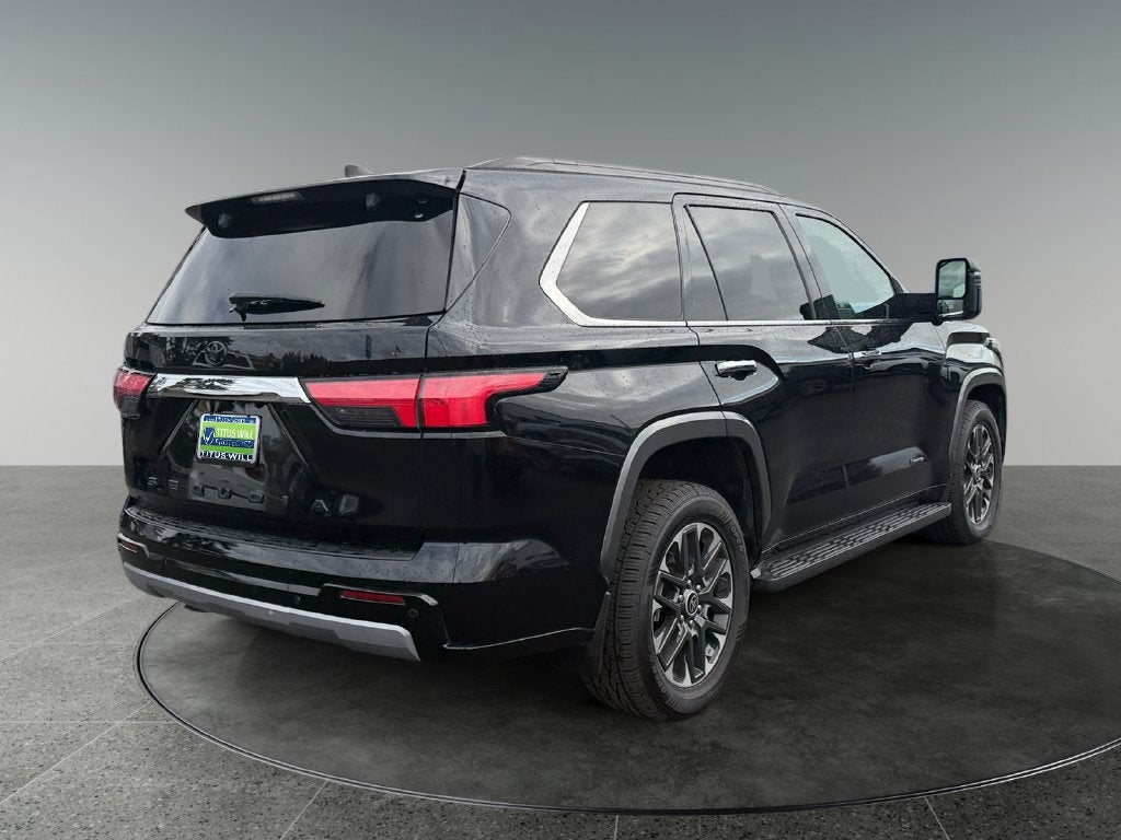2023 Toyota Sequoia SR5