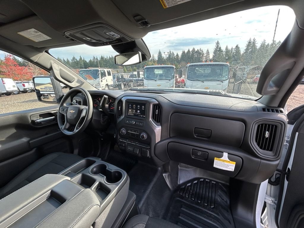 2025 Chevrolet Silverado 3500 HD Chassis Cab Work Truck