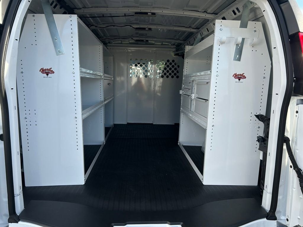 2025 Chevrolet Express Cargo 2500 WT