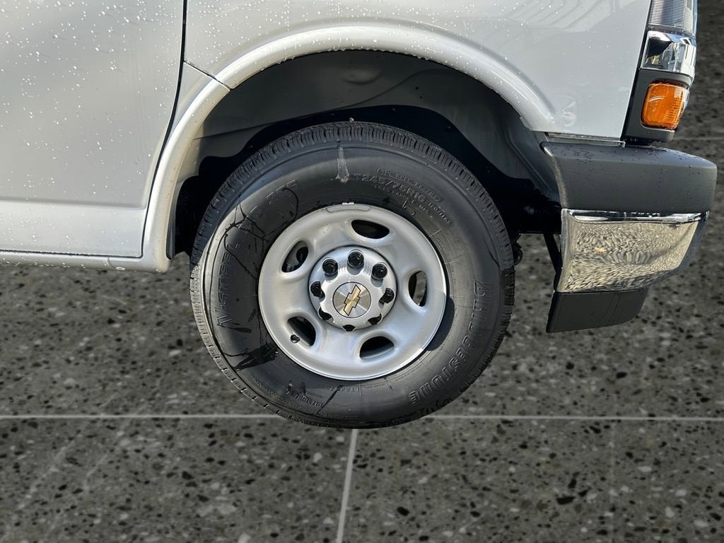 2025 Chevrolet Express Cargo 2500 WT