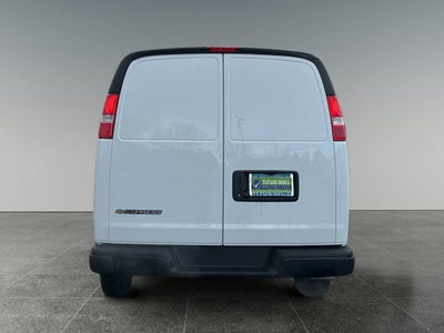 2025 Chevrolet Express Cargo WT