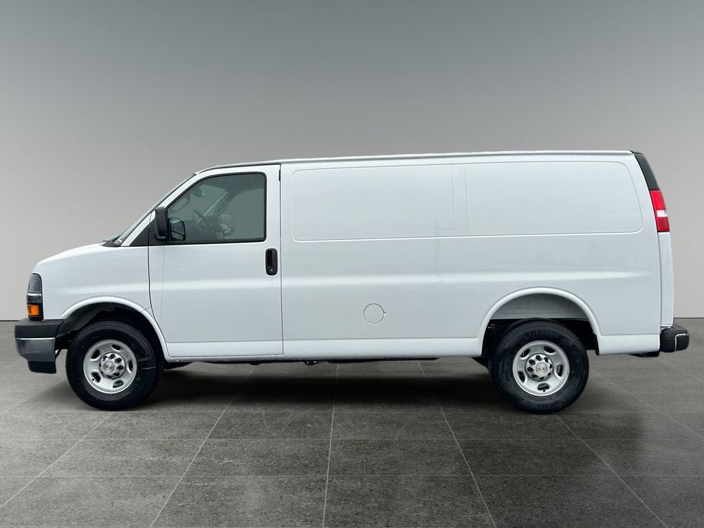 2026 Chevrolet Express Cargo 1WT