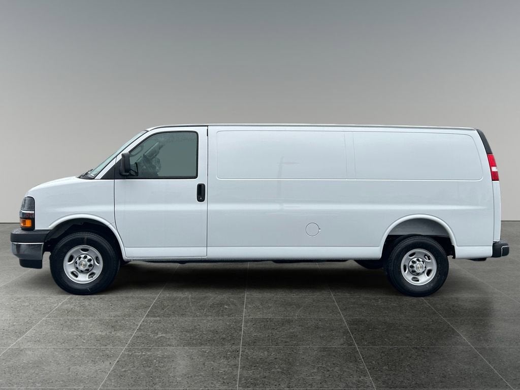 2026 Chevrolet Express Cargo 1WT