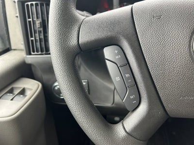 2025 GMC Savana Cutaway 3500 1WT