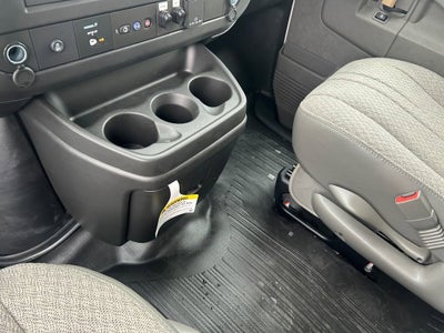 2025 GMC Savana Cutaway 3500 1WT