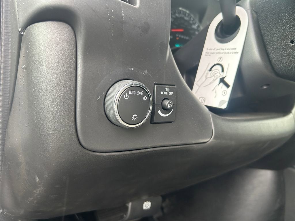 2025 GMC Savana Cutaway 3500 1WT