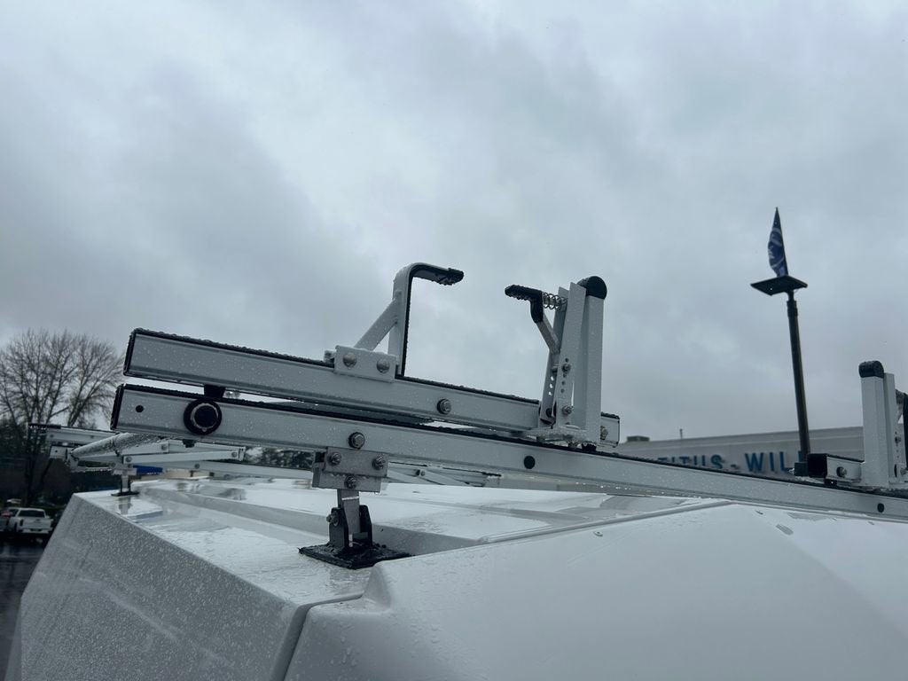 2025 GMC Savana Cutaway 3500 1WT