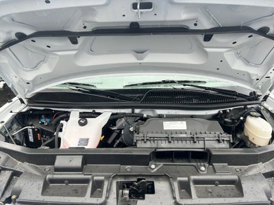 2025 GMC Savana Cutaway 3500 1WT