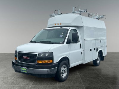 2025 GMC Savana Cutaway 3500 1WT