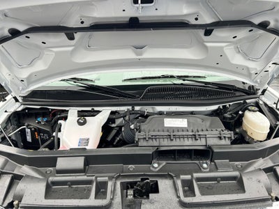 2025 GMC Savana Cutaway 3500 1WT