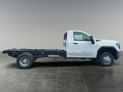 2026 GMC Sierra 3500 HD Chassis Cab Pro