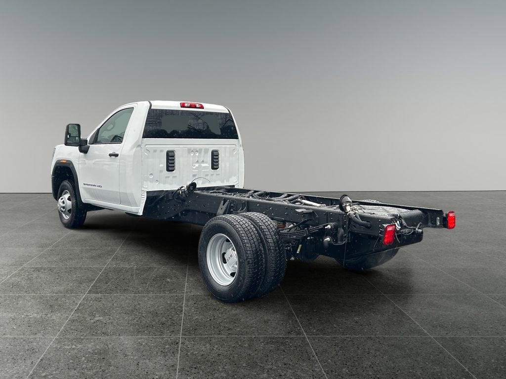 2026 GMC Sierra 3500 HD Chassis Cab Pro