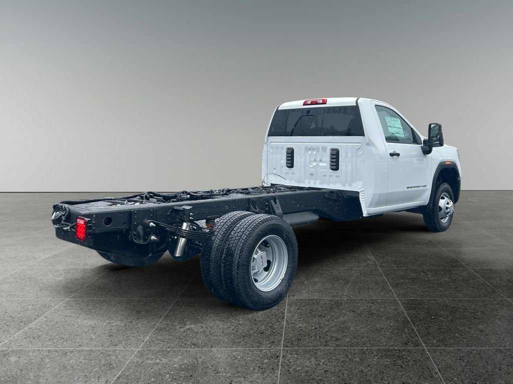 2026 GMC Sierra 3500 HD Chassis Cab Pro