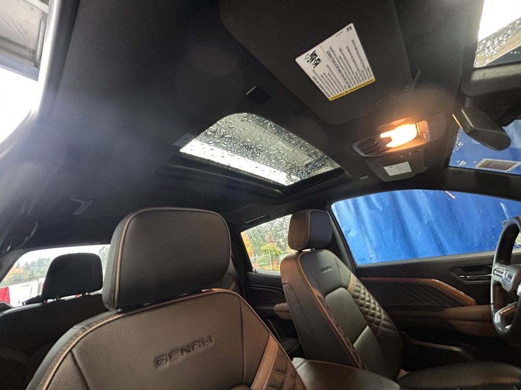 2023 GMC Canyon Denali