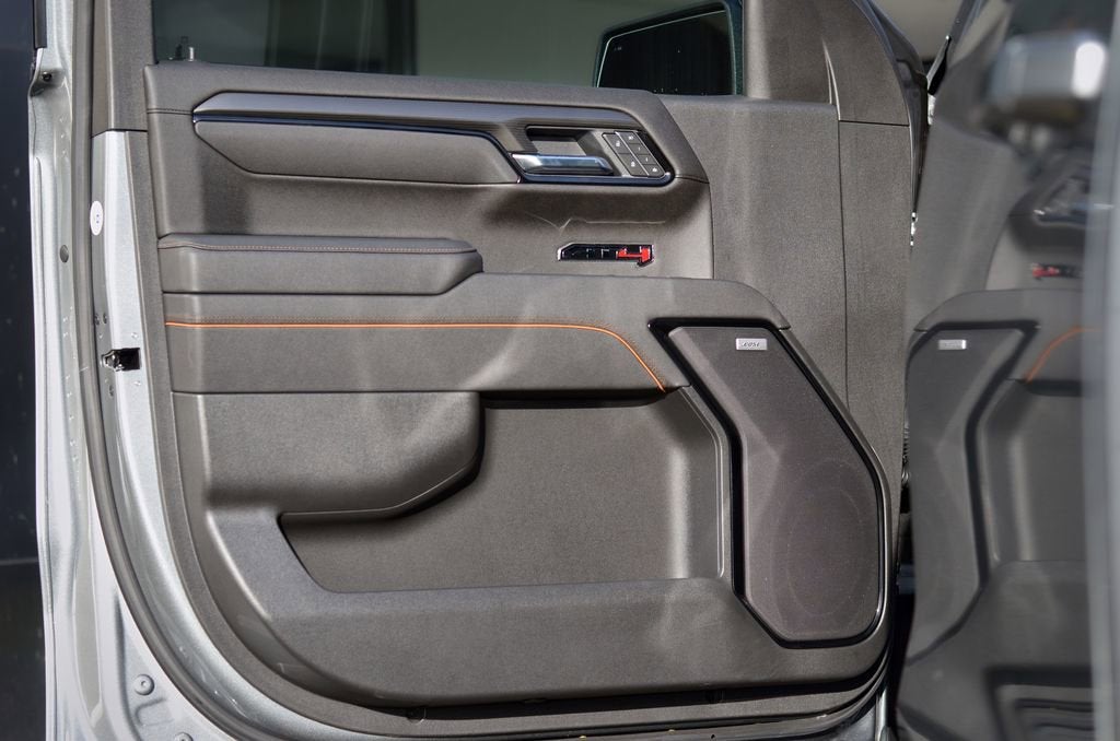 2025 GMC Sierra 1500 AT4