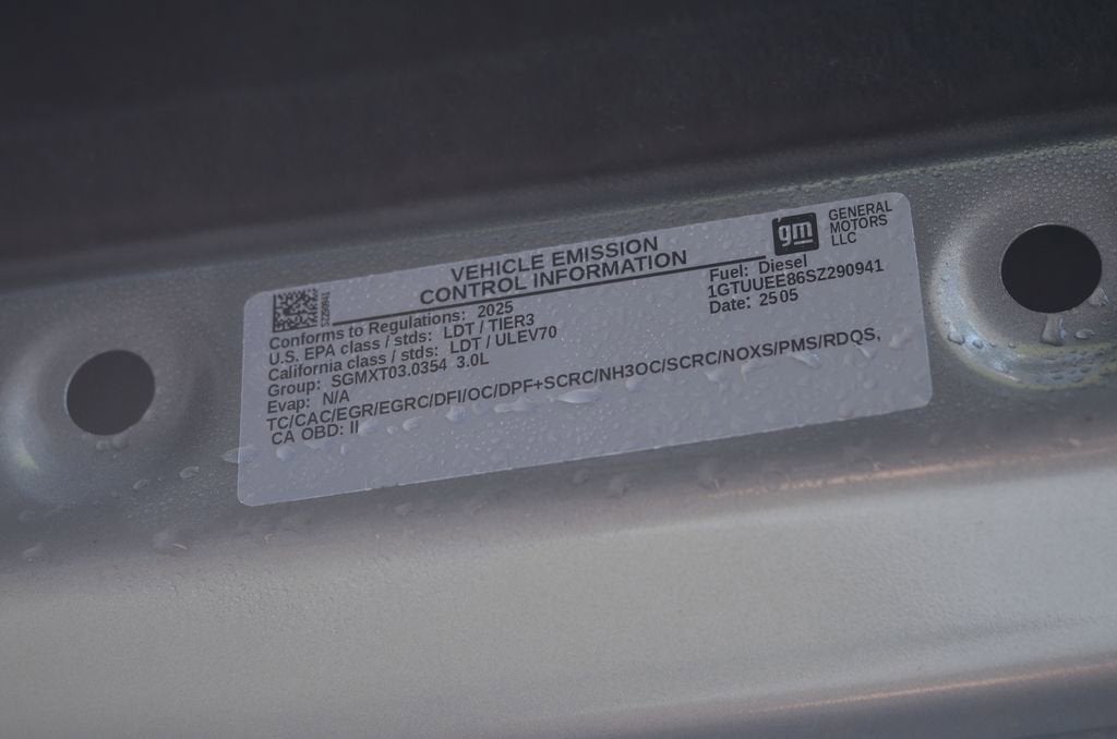 2025 GMC Sierra 1500 AT4