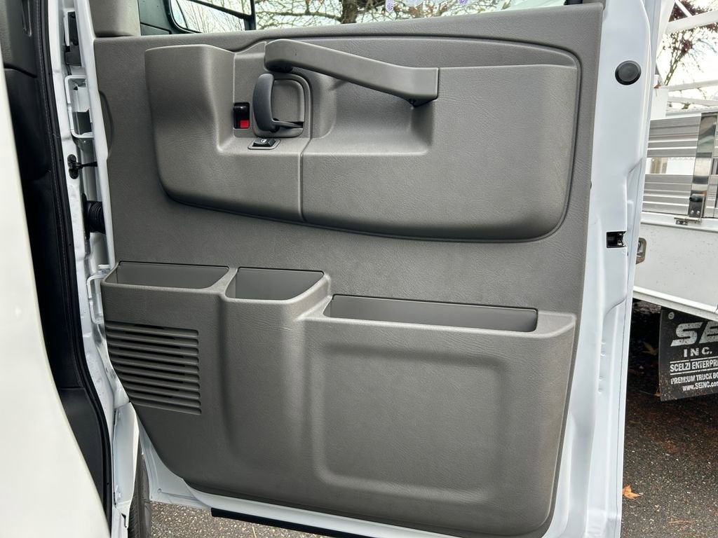 2025 GMC Savana Cargo 2500 Work Van