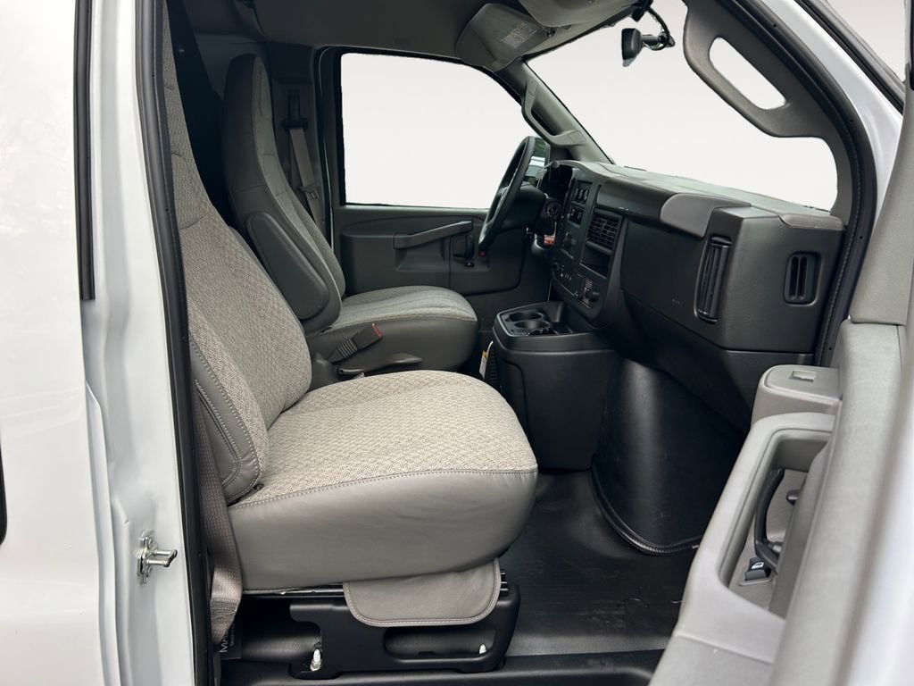 2025 GMC Savana Cargo 2500 Work Van