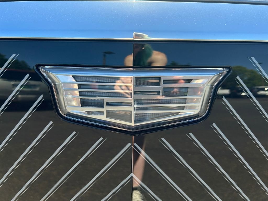 2026 Cadillac VISTIQ Luxury