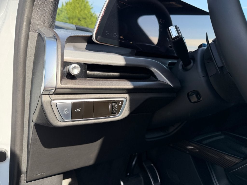 2027 Cadillac VISTIQ Sport