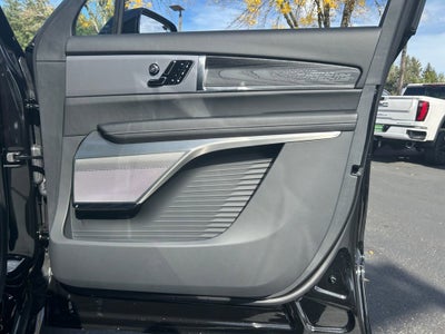 2026 Cadillac VISTIQ Platinum