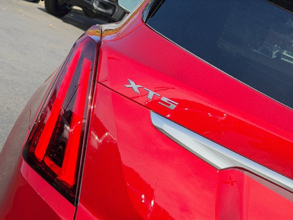2026 Cadillac XT5 Premium Luxury