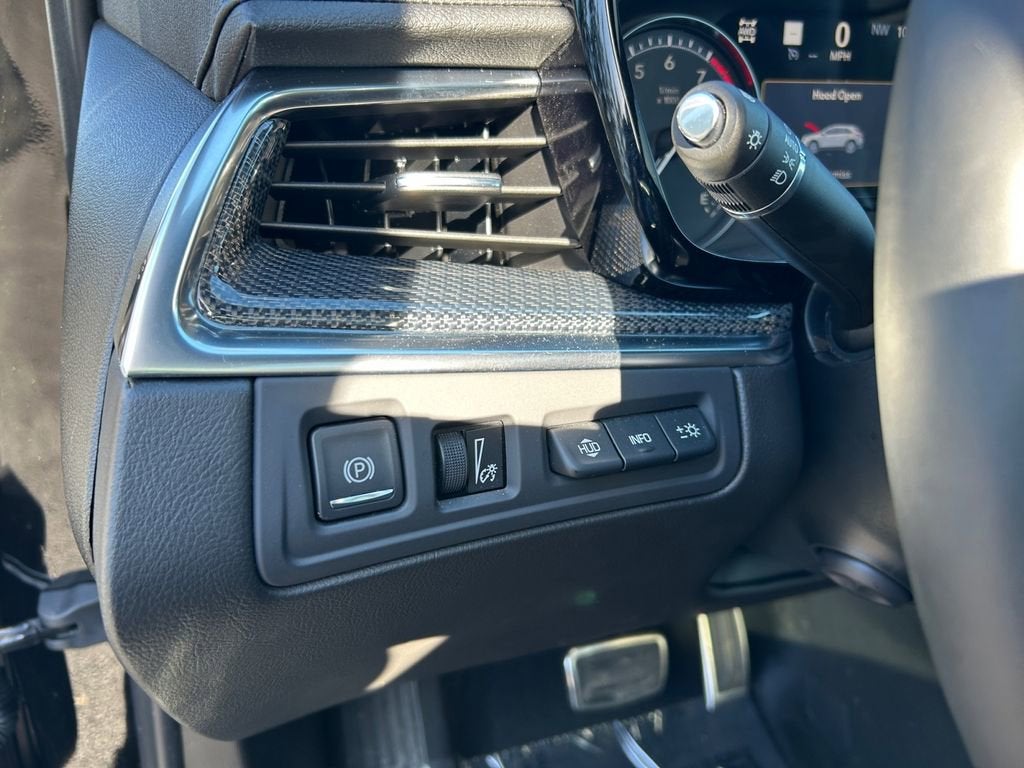 2025 Cadillac XT5 Sport