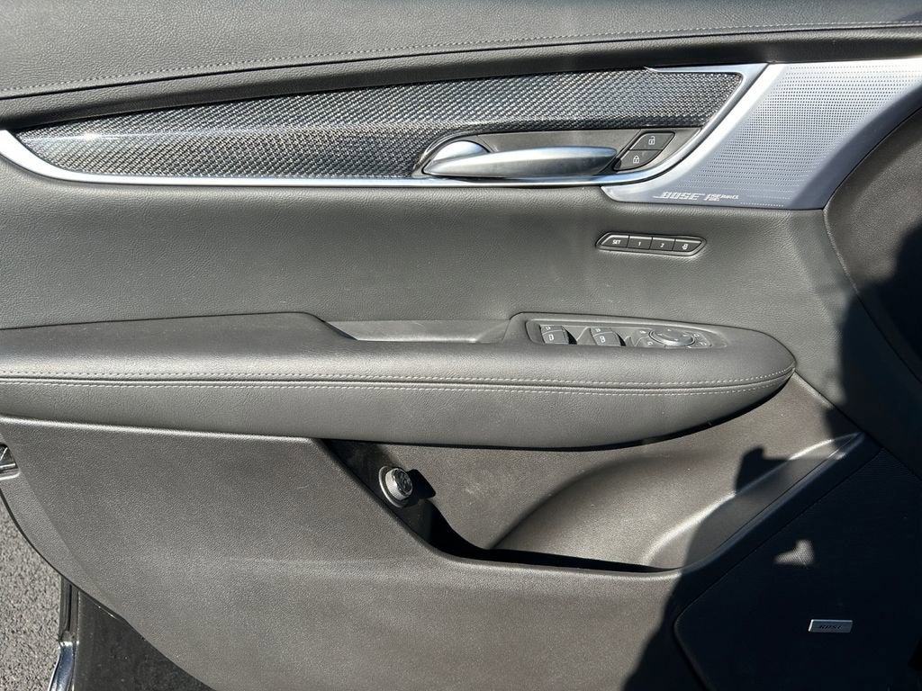 2025 Cadillac XT5 Sport