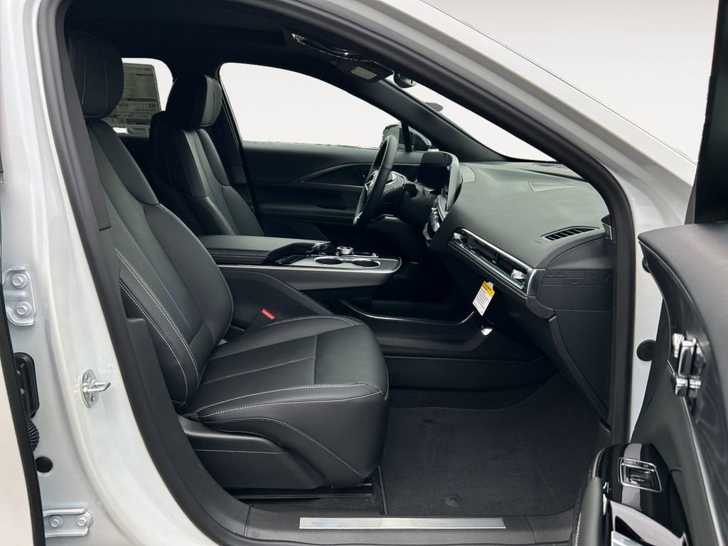 2025 Cadillac LYRIQ Sport 1