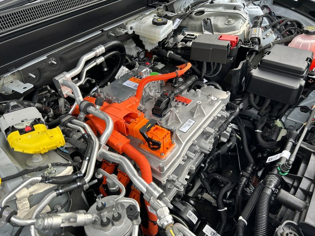 2025 Cadillac LYRIQ Sport 1