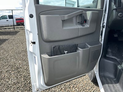 2025 Chevrolet Express Cutaway 3500 1WT