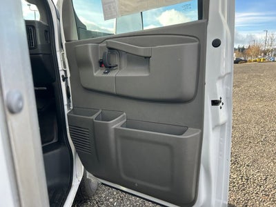 2025 Chevrolet Express Cutaway 3500 1WT