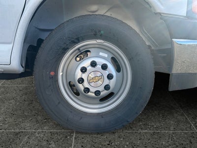 2025 Chevrolet Express Cutaway 3500 1WT