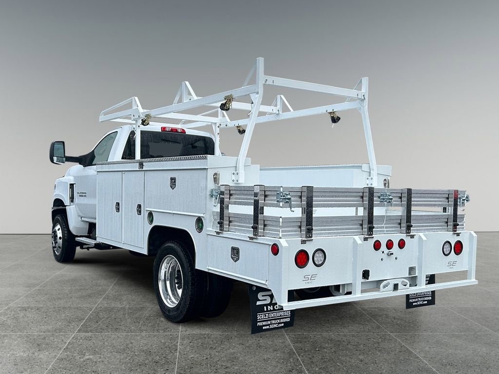 2024 Chevrolet Silverado 5500 HD Work Truck